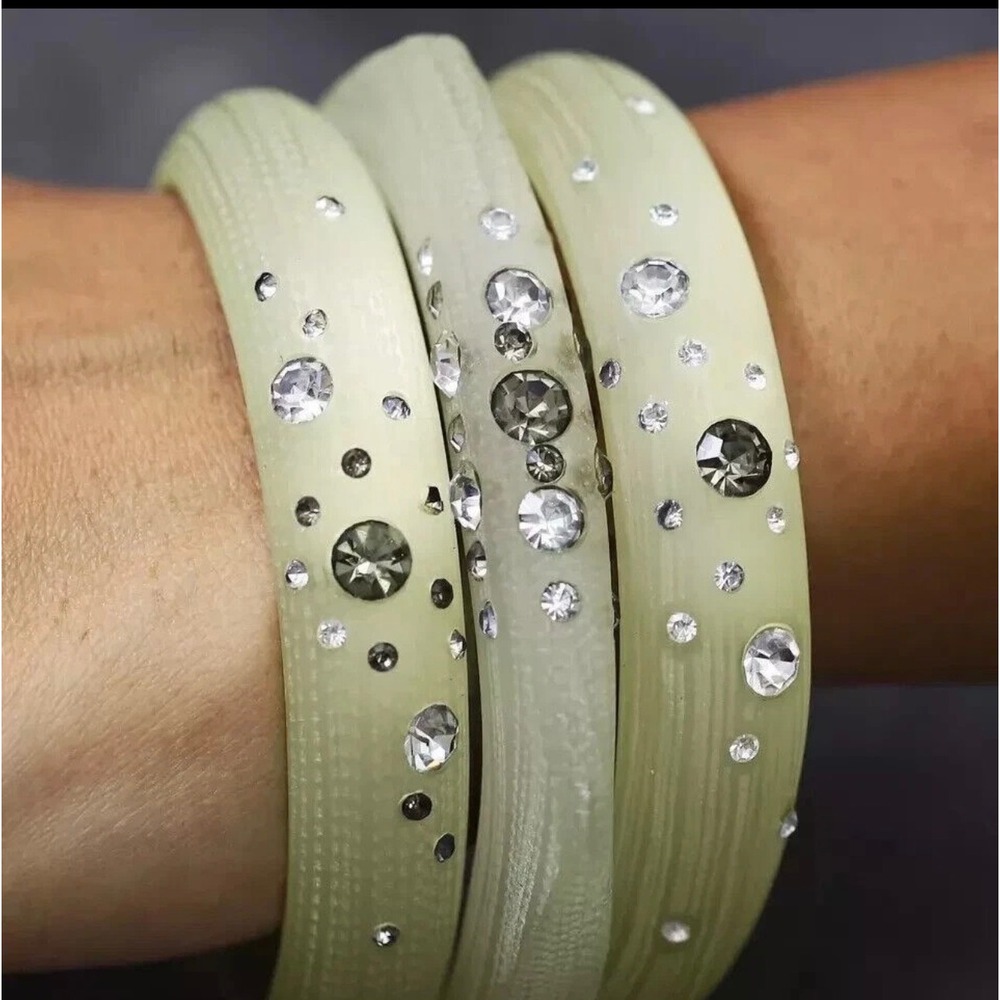 Set of 3 Frosted Pale Green Acrylic Bangle Bracelets with‎ Clear Crystals